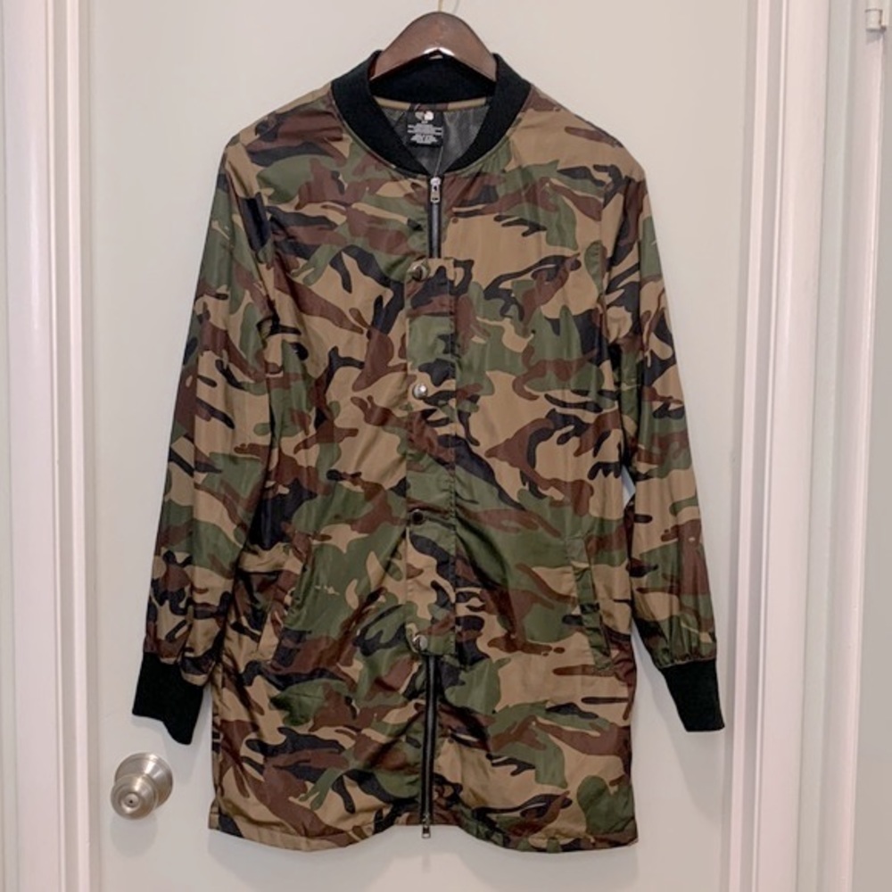 Camouflage double zip jacket size small